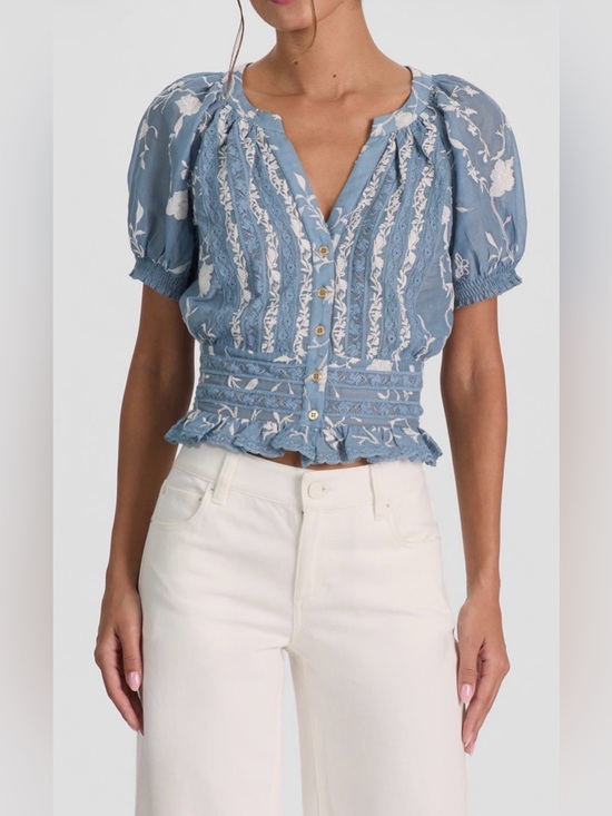 Alice + Olivia Tops - ALICE + OLIVIA Kathryn Lace & Embroidered Crop Top